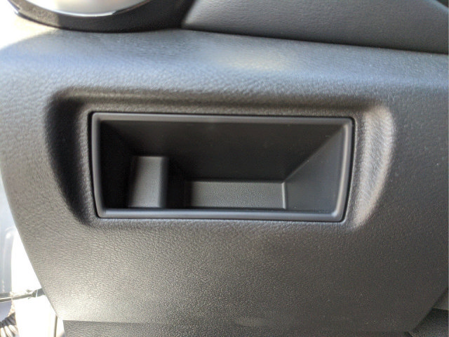 Certified 2025 Nissan Versa SR w/ Trunk Package FWD image 30