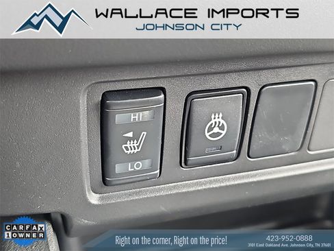 Used 2024 Nissan Frontier SL image 32