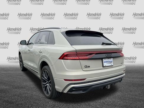 Used 2022 Audi Q8 Prestige image 9