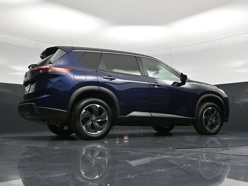 Used 2025 Nissan Rogue SV AWD/4WD image 54