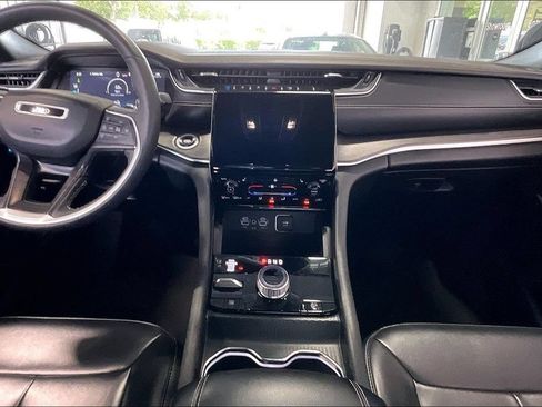 Used 2024 Jeep Grand Cherokee Limited 4xe AWD/4WD image 6