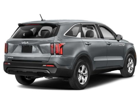 Used 2023 Kia Sorento LX FWD image 2