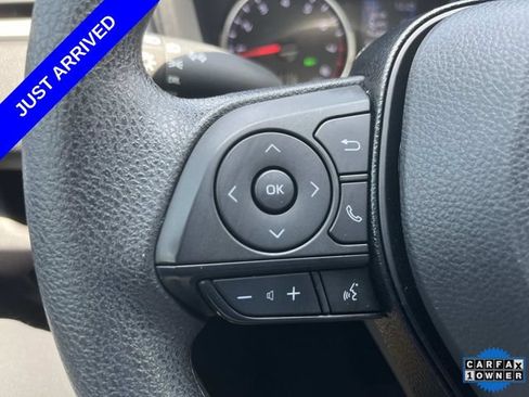 Used 2021 Toyota RAV4 LE AWD/4WD image 38