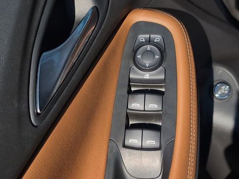 Used 2020 Buick Encore GX Essence image 12