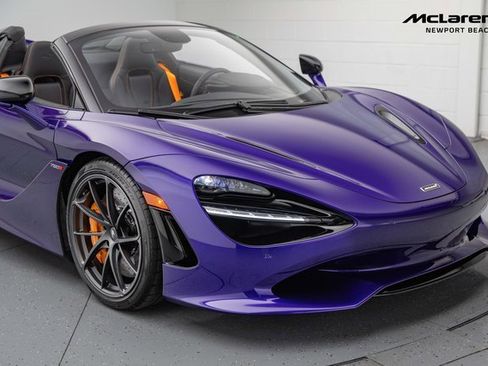 Used 2025 McLaren 750S Spider RWD image 2