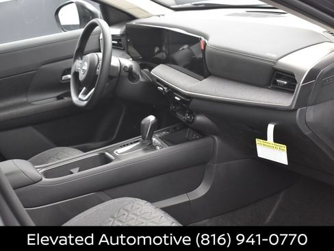 Certified 2026 Nissan Kicks SV w/ SV Premium Package AWD/4WD image 6