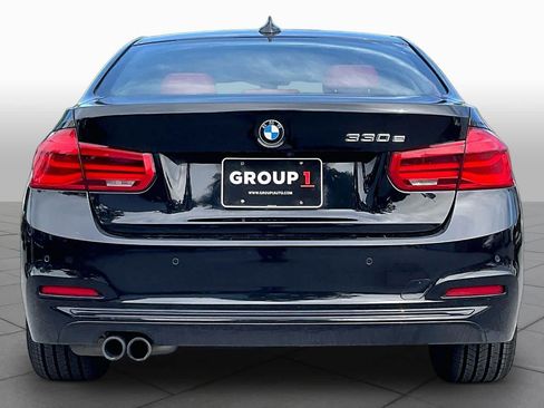 Used 2017 BMW 330e RWD image 4