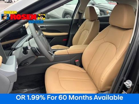 New 2025 Hyundai Sonata Limited image 13