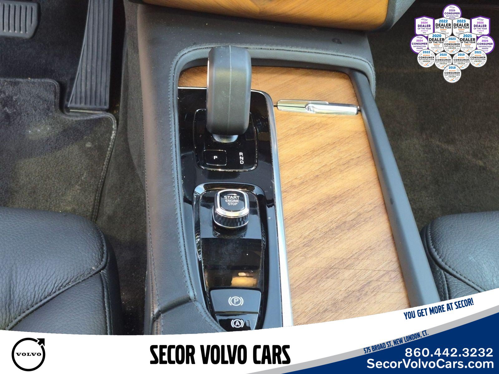 Used 2023 Volvo XC90 B6 Plus AWD/4WD image 19