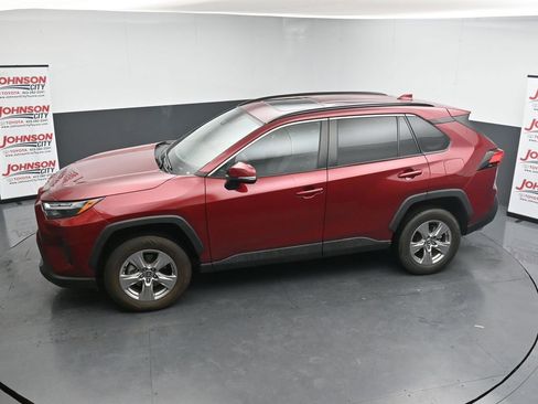 Used 2023 Toyota RAV4 XLE w/ Convenience Package FWD image 28