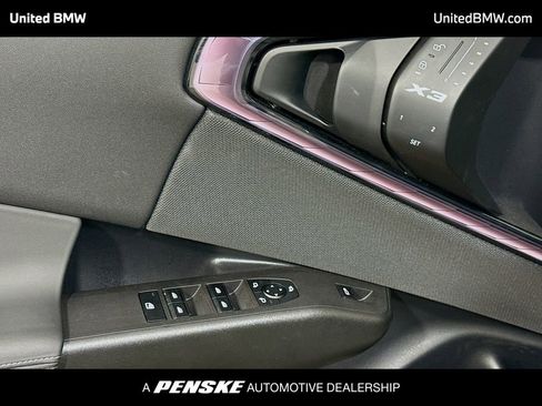 Used 2025 BMW X3 xDrive30i w/ Premium Package image 3