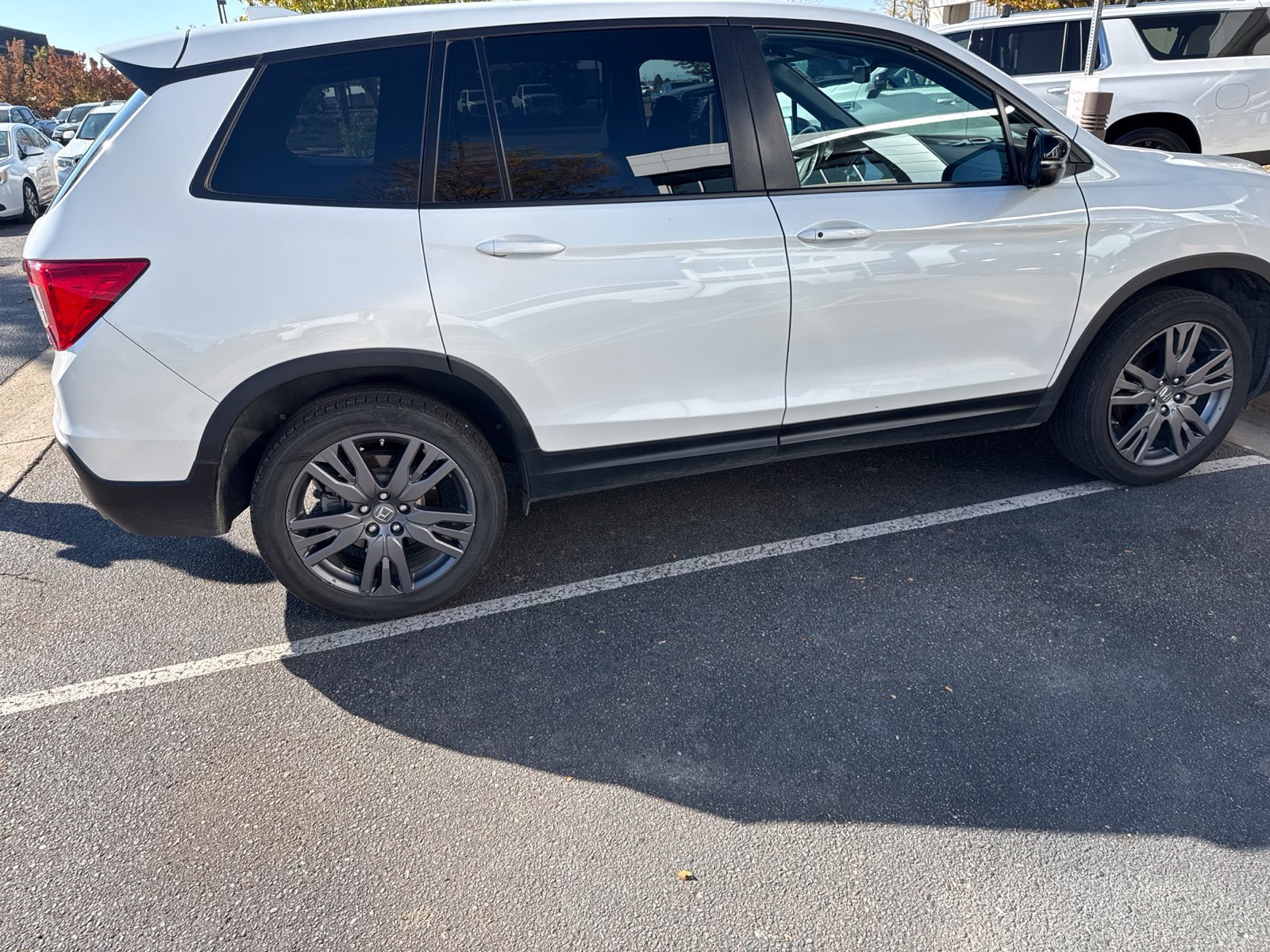 Used 2019 Honda Passport EX-L image 2