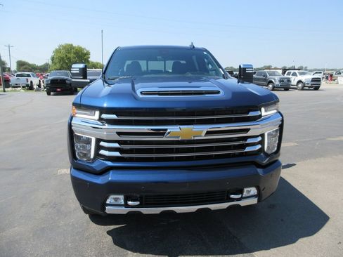 Certified 2022 Chevrolet Silverado 2500 High Country w/ Z71 Off-Road Package AWD/4WD image 14