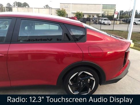 Used 2025 Kia K4 EX image 17