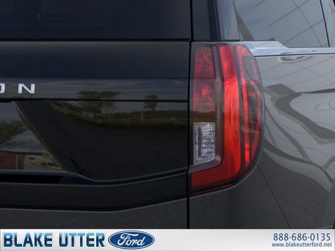 New 2025 Ford Expedition Active image 21