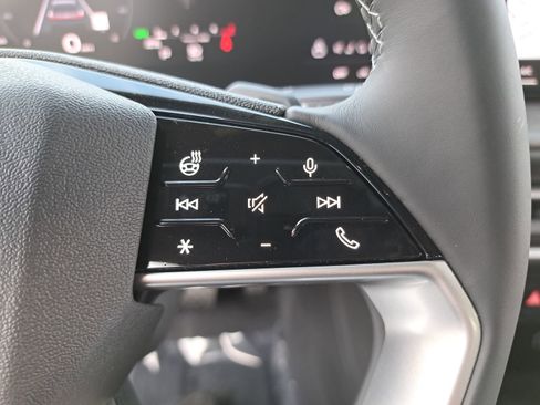 New 2025 Audi Q5 Premium Plus image 18