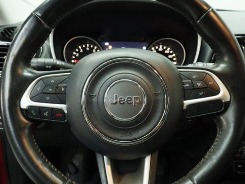 Used 2018 Jeep Compass Limited AWD/4WD image 10