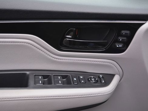 Used 2020 Honda Odyssey Elite image 35