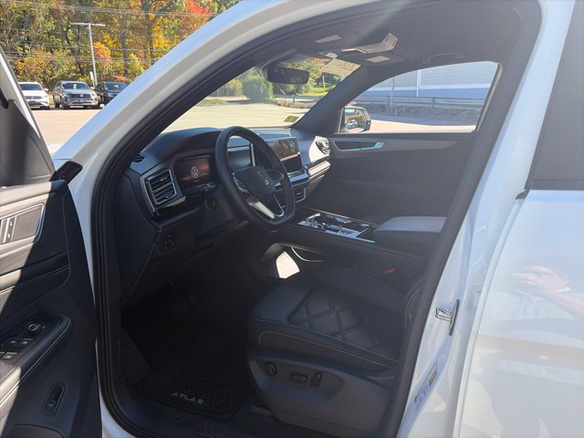 Used 2024 Volkswagen Atlas Cross Sport SE AWD/4WD image 20