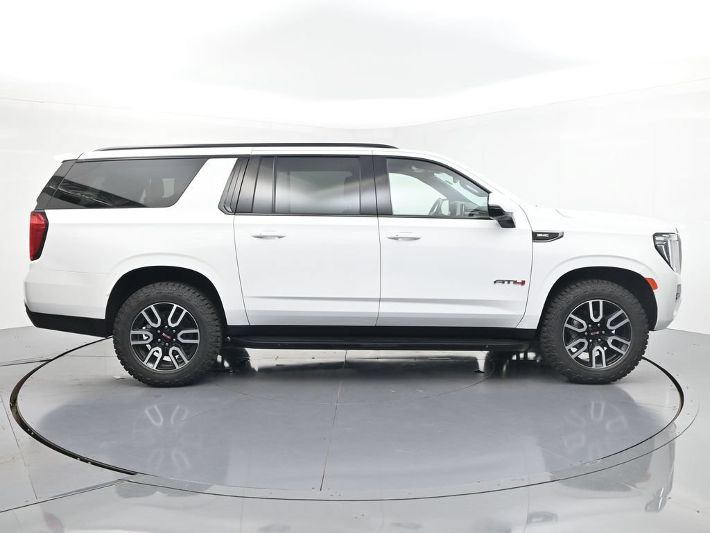 Used 2023 GMC Yukon XL AT4 AWD/4WD image 6