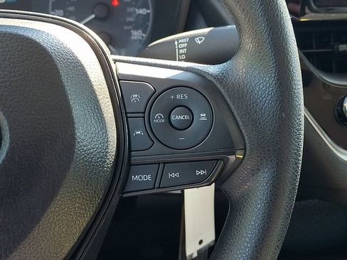 Certified 2025 Toyota Corolla LE FWD image 21