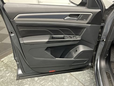 Used 2020 Volkswagen Atlas Cross Sport SEL Premium R-Line image 8