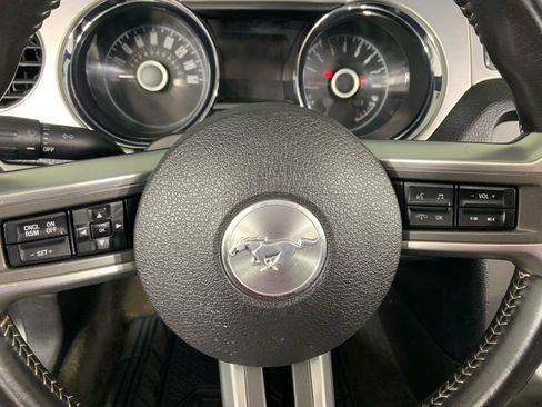 Used 2014 Ford Mustang Premium image 30