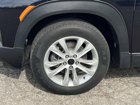 Used 2021 Chevrolet TrailBlazer LS AWD/4WD image 25