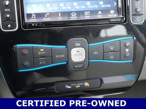 Used 2017 Nissan Leaf SV image 22