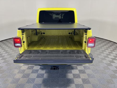 Used 2023 Jeep Gladiator Mojave w/ Trailer Tow Package AWD/4WD image 19