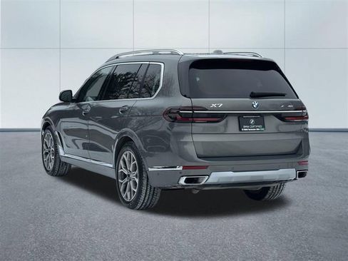 Certified 2023 BMW X7 xDrive40i w/ Executive Package image 9