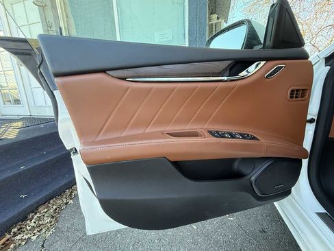 Used 2022 Maserati Quattroporte GT image 31