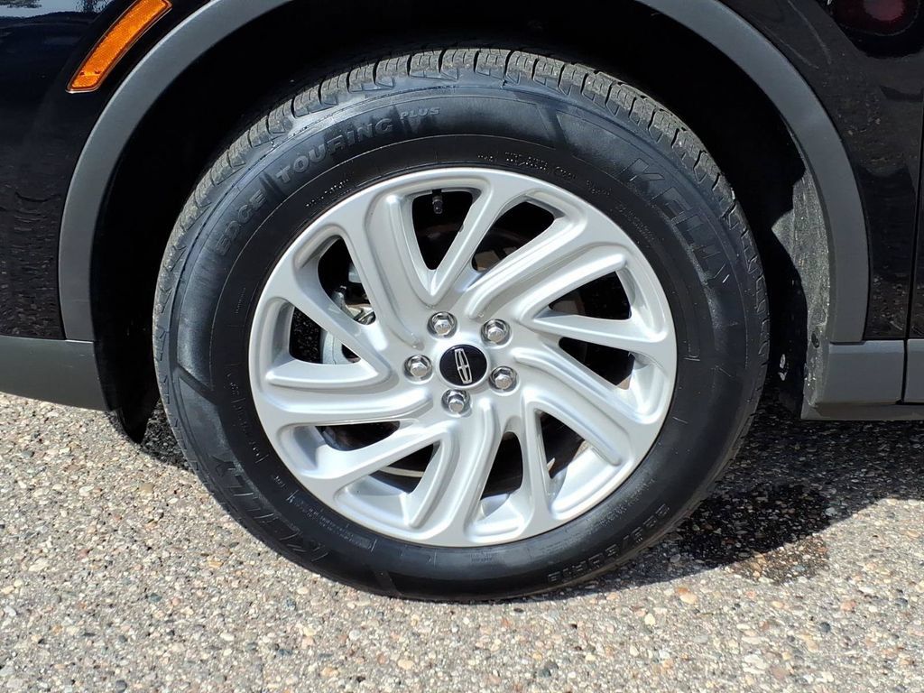 Used 2023 Lincoln Corsair FWD image 6