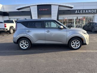 Used 2024 Kia Soul LX w/ Option Group 015 video 2