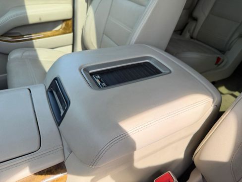 Used 2017 GMC Yukon XL Denali w/ Open Road Package image 34