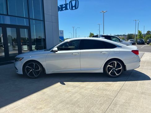Used 2019 Honda Accord Sport image 8