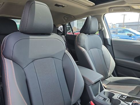 Certified 2025 Subaru Crosstrek 2.5i Limited w/ Crosstrek Mirror Package image 33