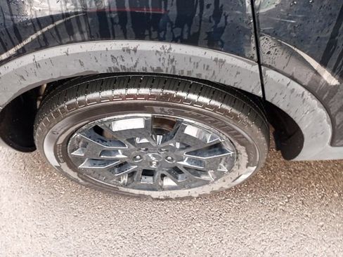 Used 2022 Kia Telluride SX w/ SX Prestige Package image 11