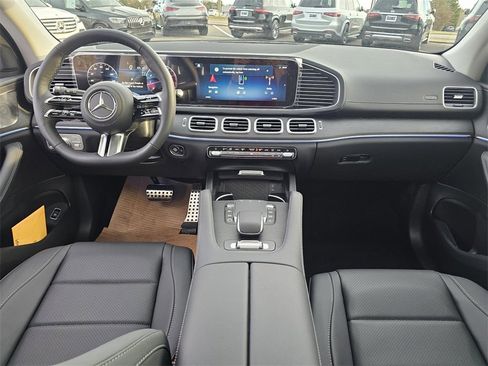New 2026 Mercedes-Benz GLS 450 4MATIC image 25
