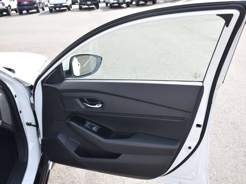 Used 2024 Honda Accord Touring image 24