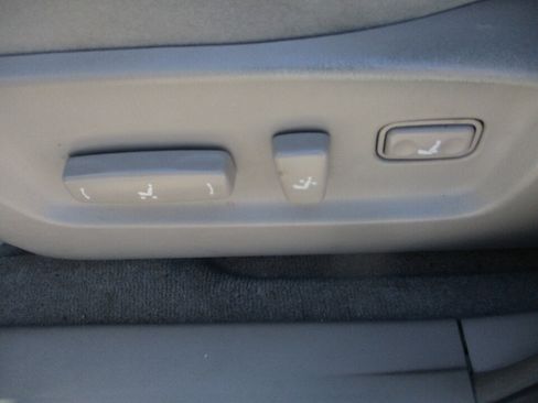 Used 2003 Toyota Highlander Limited FWD image 26