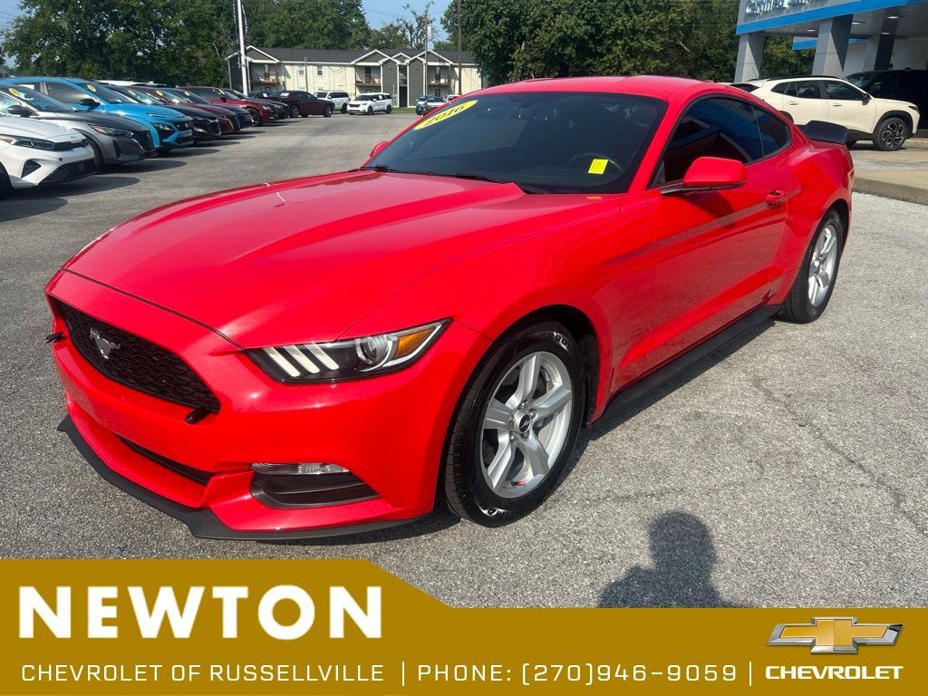 Used 2016 Ford Mustang Coupe RWD image 3