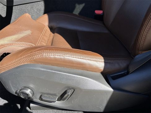 Used 2022 Volvo XC60 B5 Inscription w/ Advanced Package image 13