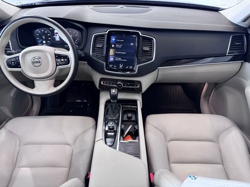 Used 2019 Volvo XC90 T6 Momentum image 12