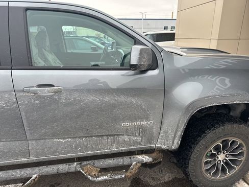 Used 2020 Chevrolet Colorado ZR2 image 11