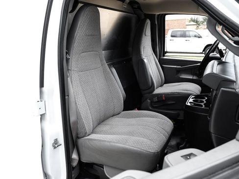 Used 2019 Chevrolet Express 2500 w/ Driver Convenience Package RWD image 30