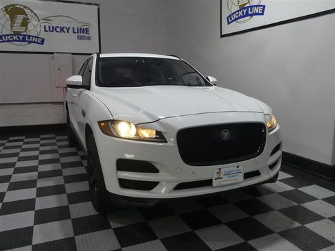 Used 2019 Jaguar F-PACE Premium AWD/4WD image 5