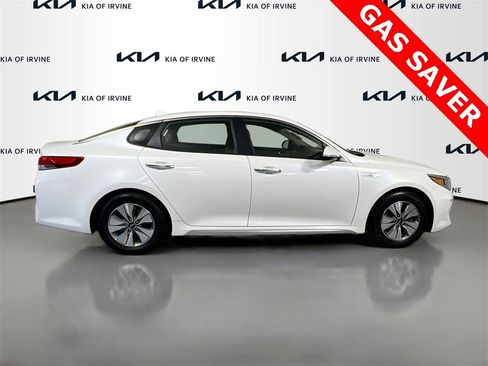 Certified 2017 Kia Optima Premium w/ Hybrid Convenience Package image 9