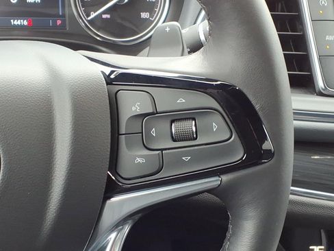 Certified 2024 Buick Enclave Essence image 12