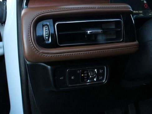 Used 2020 Lincoln Aviator Reserve w/ Equipment Group 201A image 24